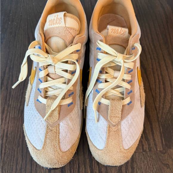 Men’s Nike Air Max Pre-Day Warm Core 11 sneakers - Picture 2 of 5